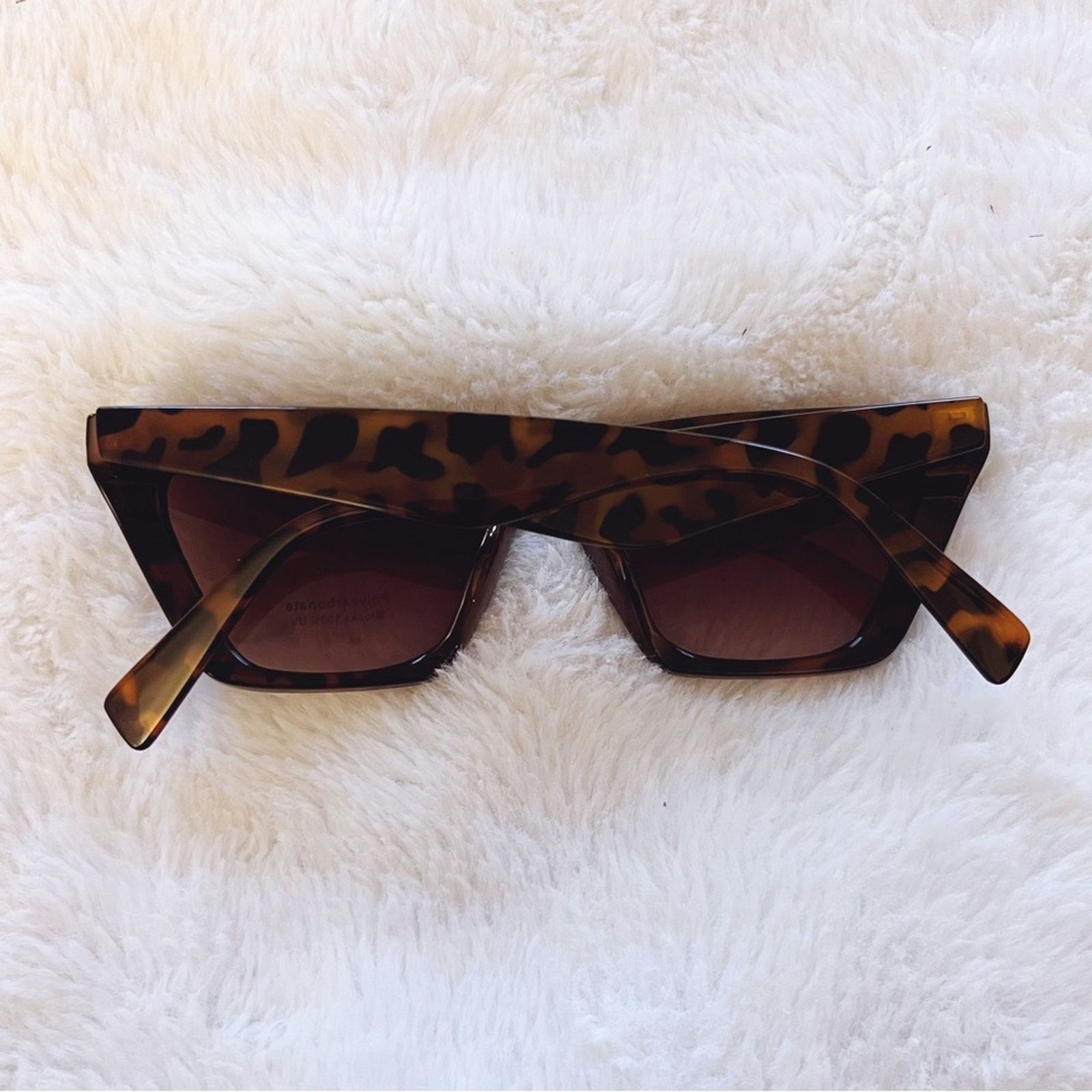 Other Lucy Tortoise Brown Sleek Square Frame Sunglasses Size ONE SIZE - 10 Thumbnail
