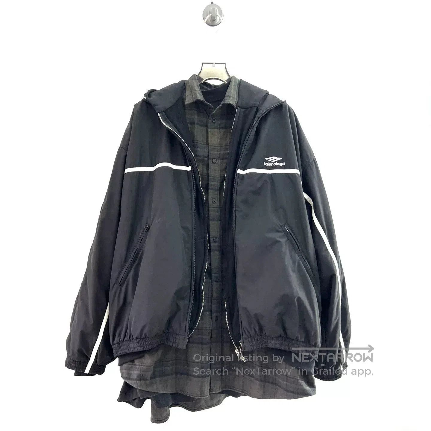 Balenciaga Balenciaga 24FW Reversed Logo Zip Hoodie. Size US S / EU 44-46 / 1 - 3 Thumbnail
