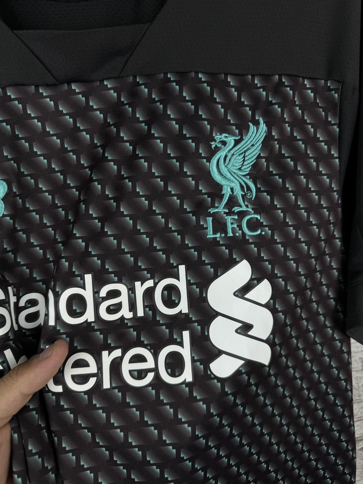 New Balance Mens Vintage New Balance Liverpool FC T-shirt soccer jersey Size US L / EU 52-54 / 3 - 6 Thumbnail