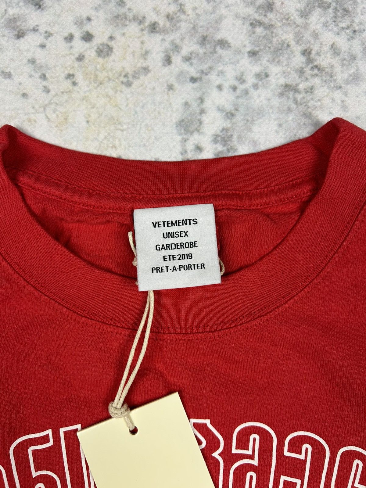 Vetements *RARE 2019* Vetements Red Cartoon T-Shirt M Size US M / EU 48-50 / 2 - 5 Thumbnail