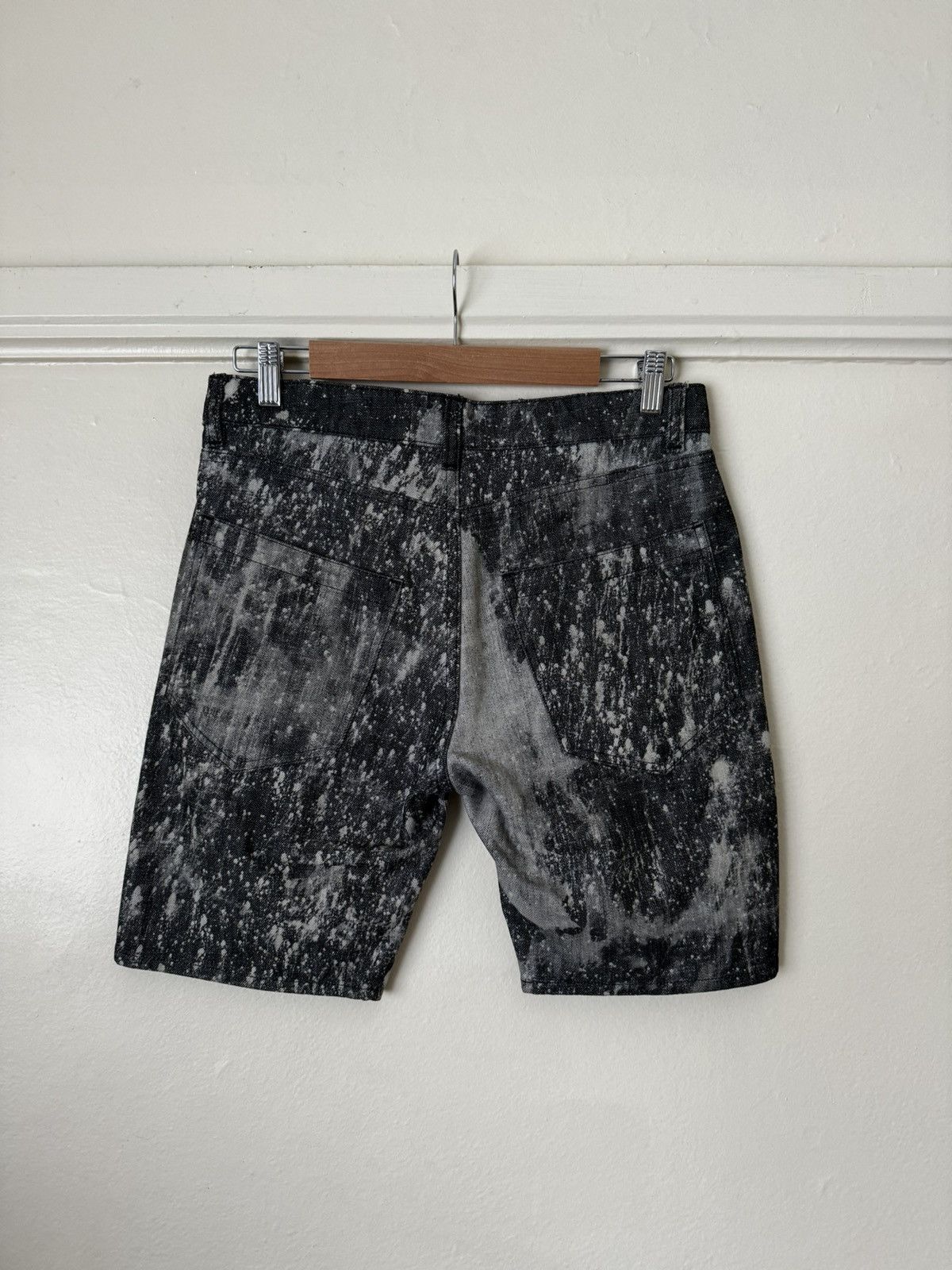 Raf Simons × Sterling Ruby Raf Simons / Sterling Ruby SS10 Hand Bleached Denim Shorts Size US 28 / EU 44 - 2 Thumbnail