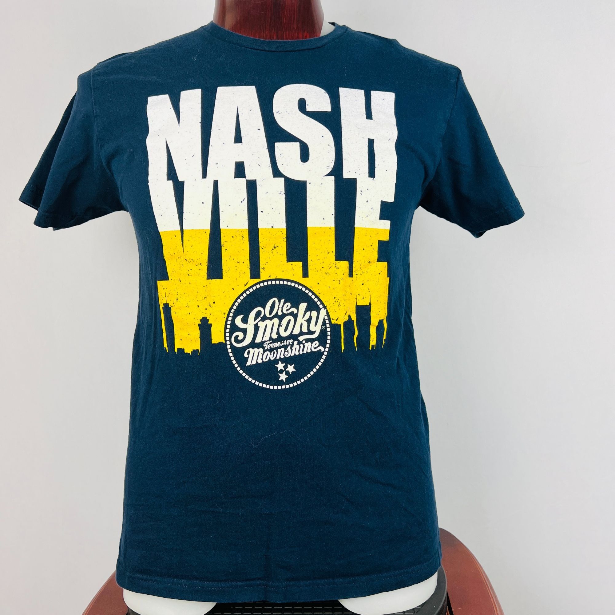 Next Level Apparel Ole Smoky Moonshine Whiskey Nashville Tennessee Large T-Shir Size US L / EU 52-54 / 3 - 1 Thumbnail