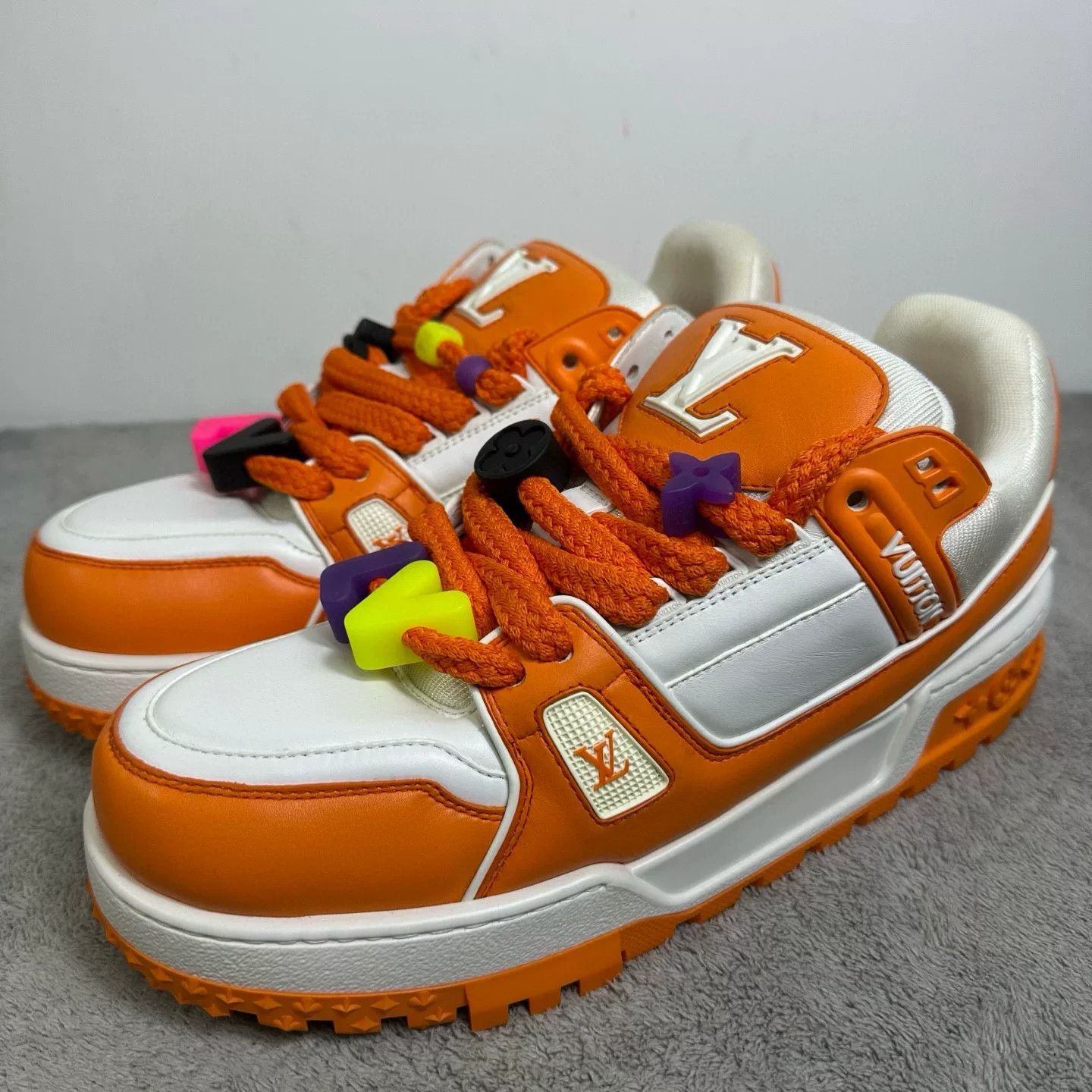 Louis Vuitton Louis Vuitton Training White Lowtop Sneakers 44 Men Size US 10.5 / EU 43-44 - 1 Thumbnail