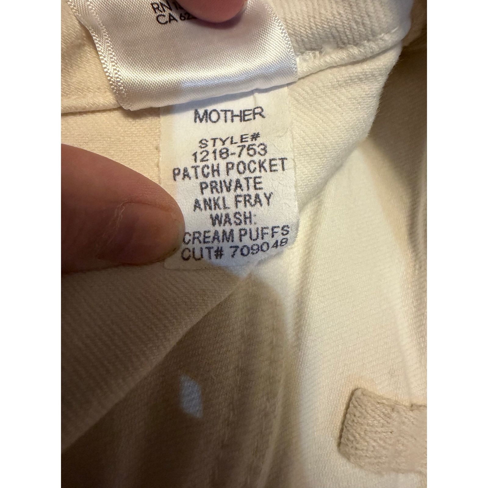 Mother Patch Pocket Private Ankle Fray size 27