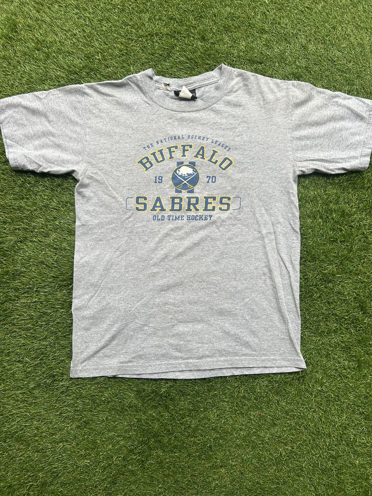 NHL Vintage Buffalo Sabres NHL T-Shirt Size US L / EU 52-54 / 3 - 1 Thumbnail