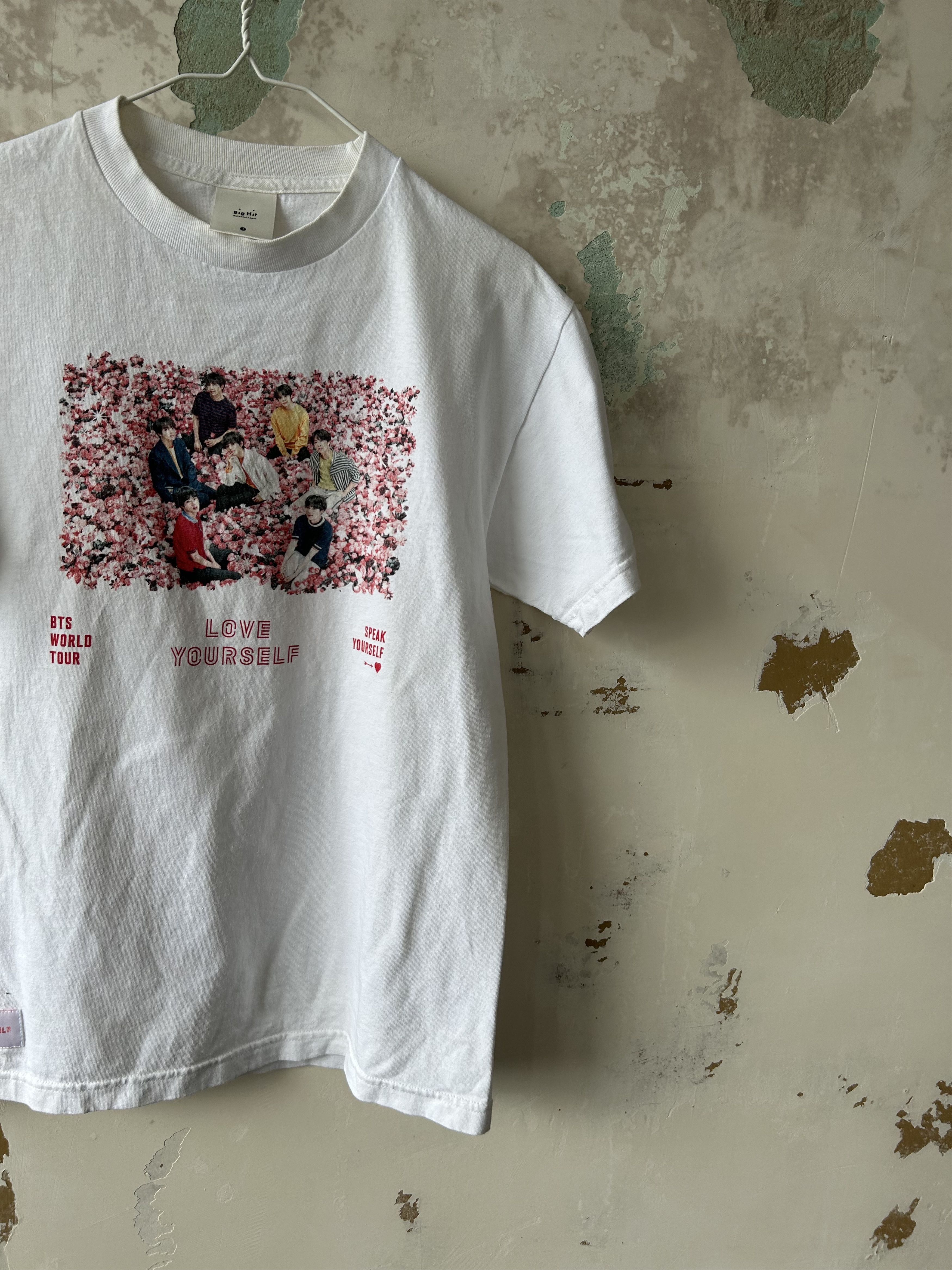 Japanese Brand BTS Tour Shirt rare Size US M / EU 48-50 / 2 - 2 Thumbnail