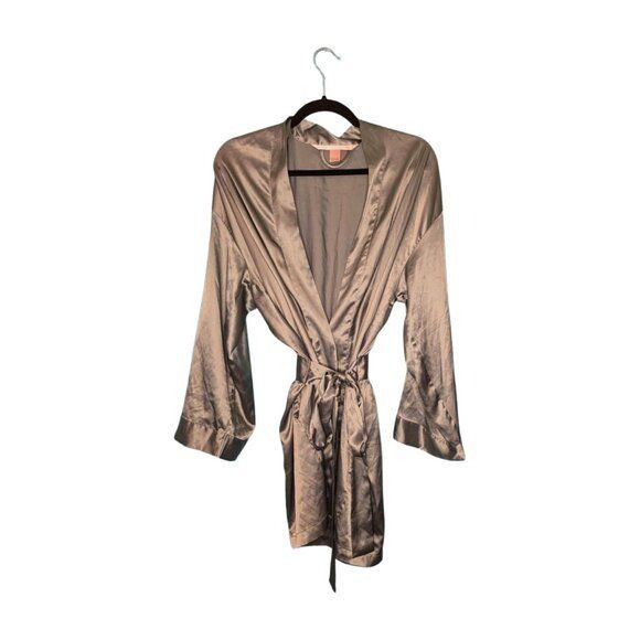 Victoria's Secret Victoria's Secret Silver Nightie and Robe L Size L / US 10 / IT 46 - 7 Thumbnail