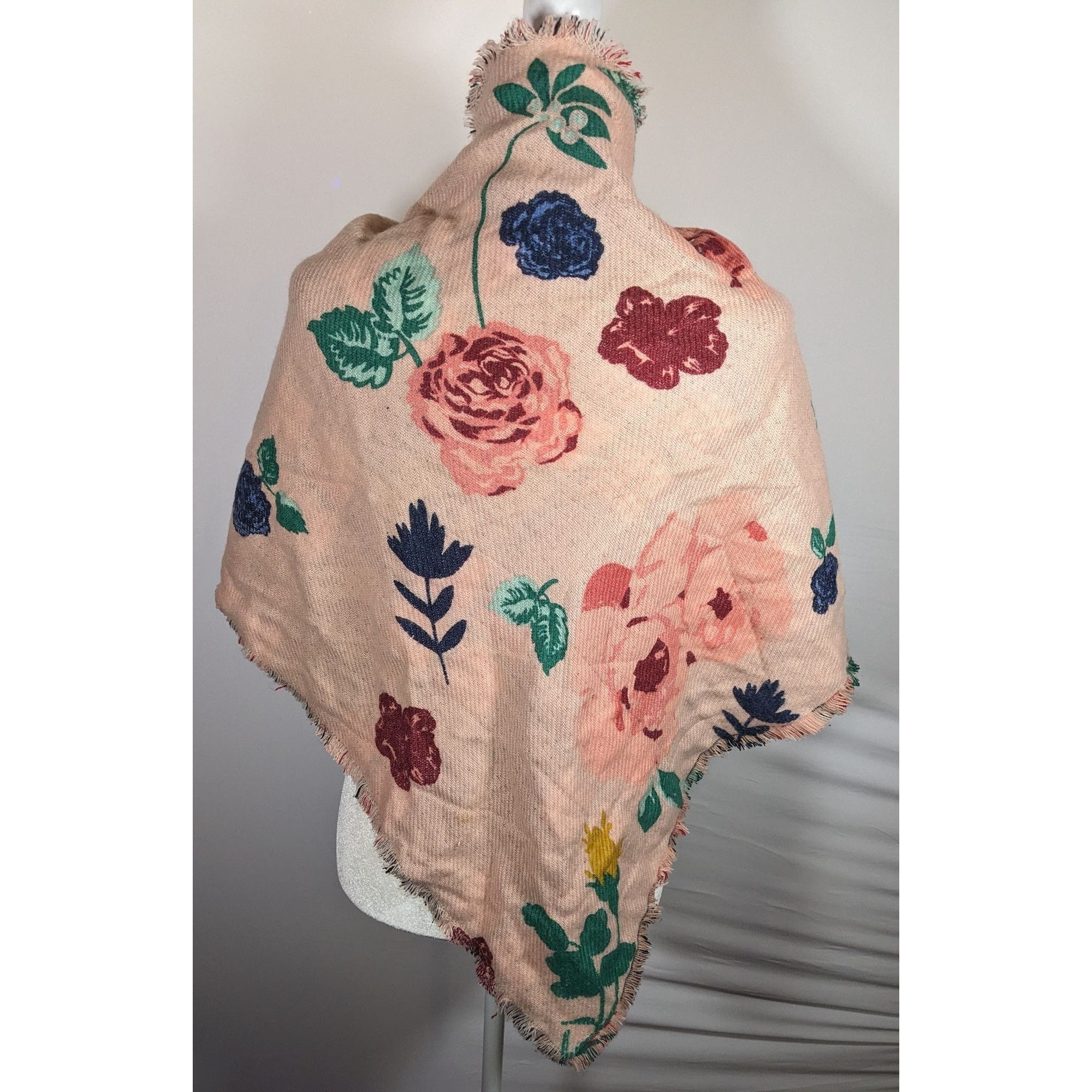 Other Candies Reversible Plaid And Pink Floral Triangle Shawl Size ONE SIZE - 7 Thumbnail