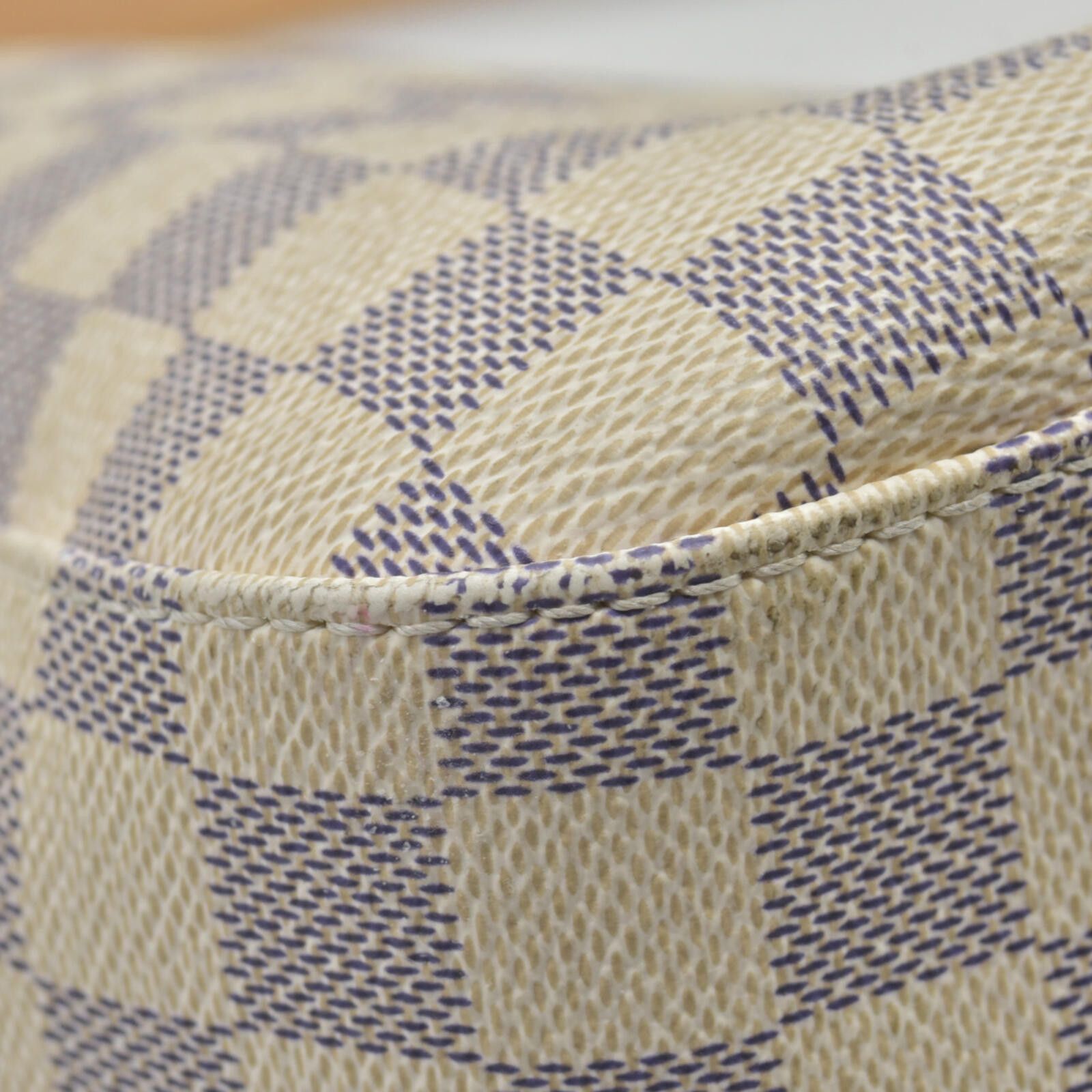 Louis Vuitton $2740 Louis Vuitton Damier Azur Slouchy MM Rose Ballerine Size ONE SIZE - 8 Thumbnail