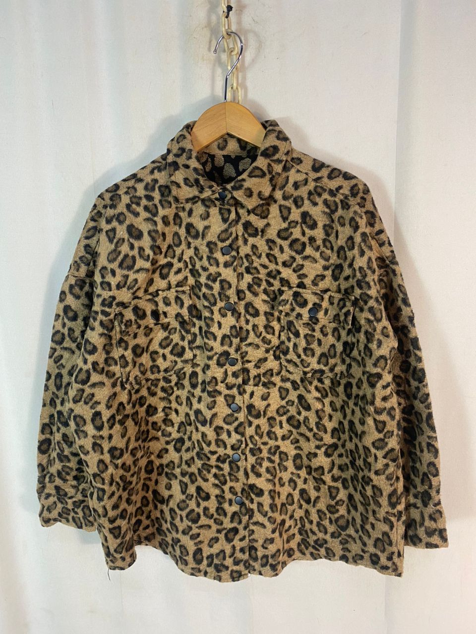 Japanese Brand × Vintage Unisex🔥Vintage leopard button up baggy shirt Size US L / EU 52-54 / 3 - 1 Thumbnail