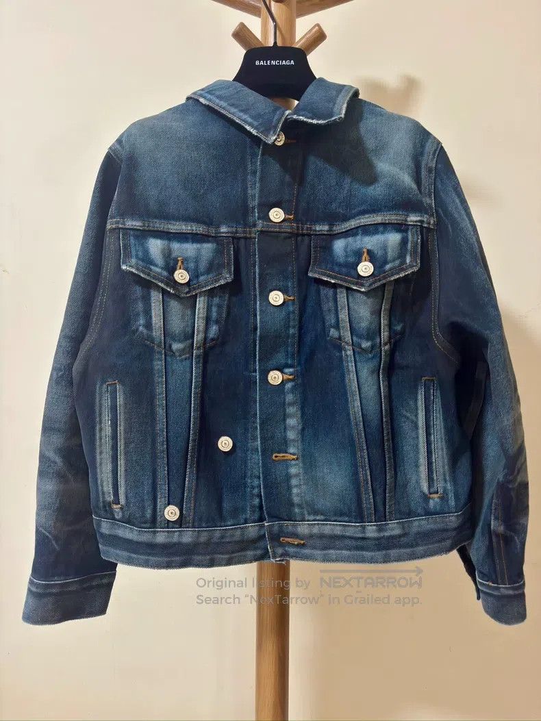 Balenciaga Balenciaga Distressed denim jacket Size XXS / US 00 / IT 34 - 1 Thumbnail
