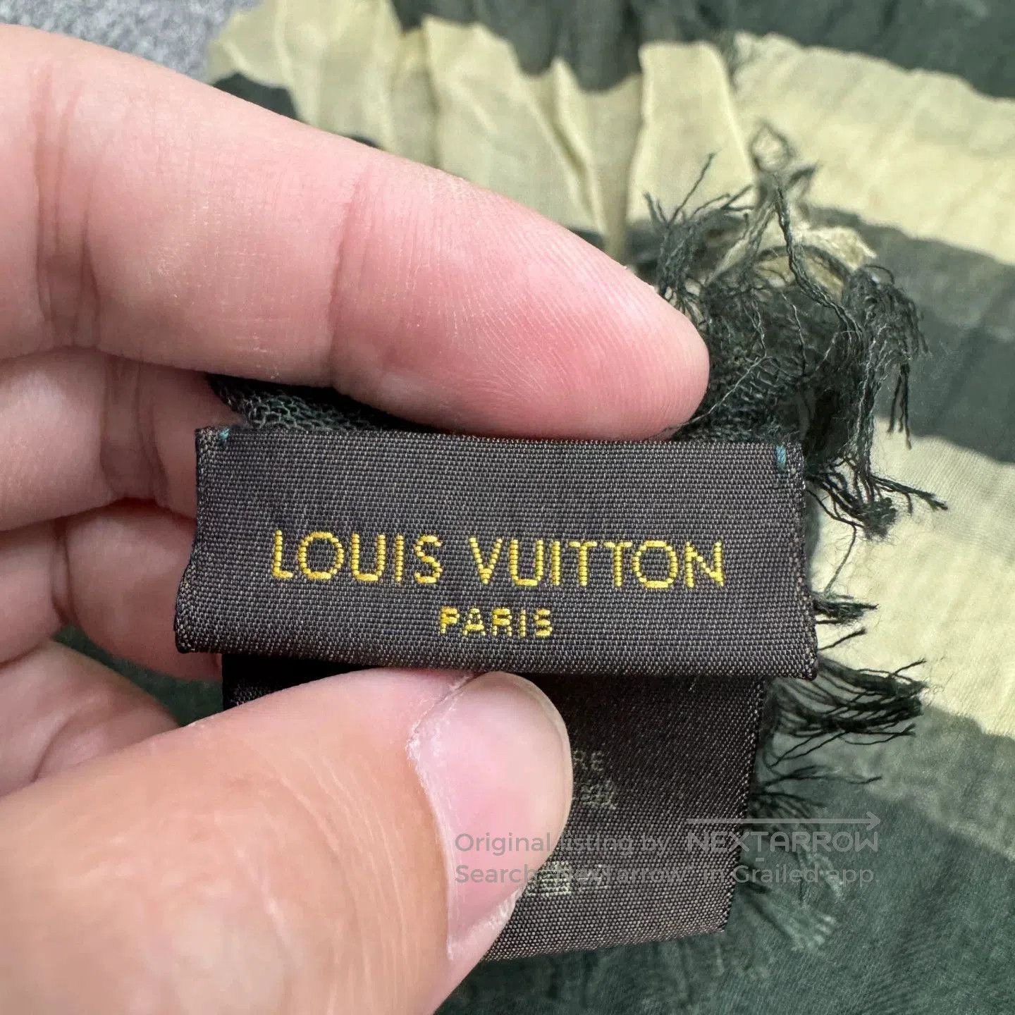 Louis Vuitton Louis Vuitton Leopard Print Scarf. Size ONE SIZE - 3 Thumbnail