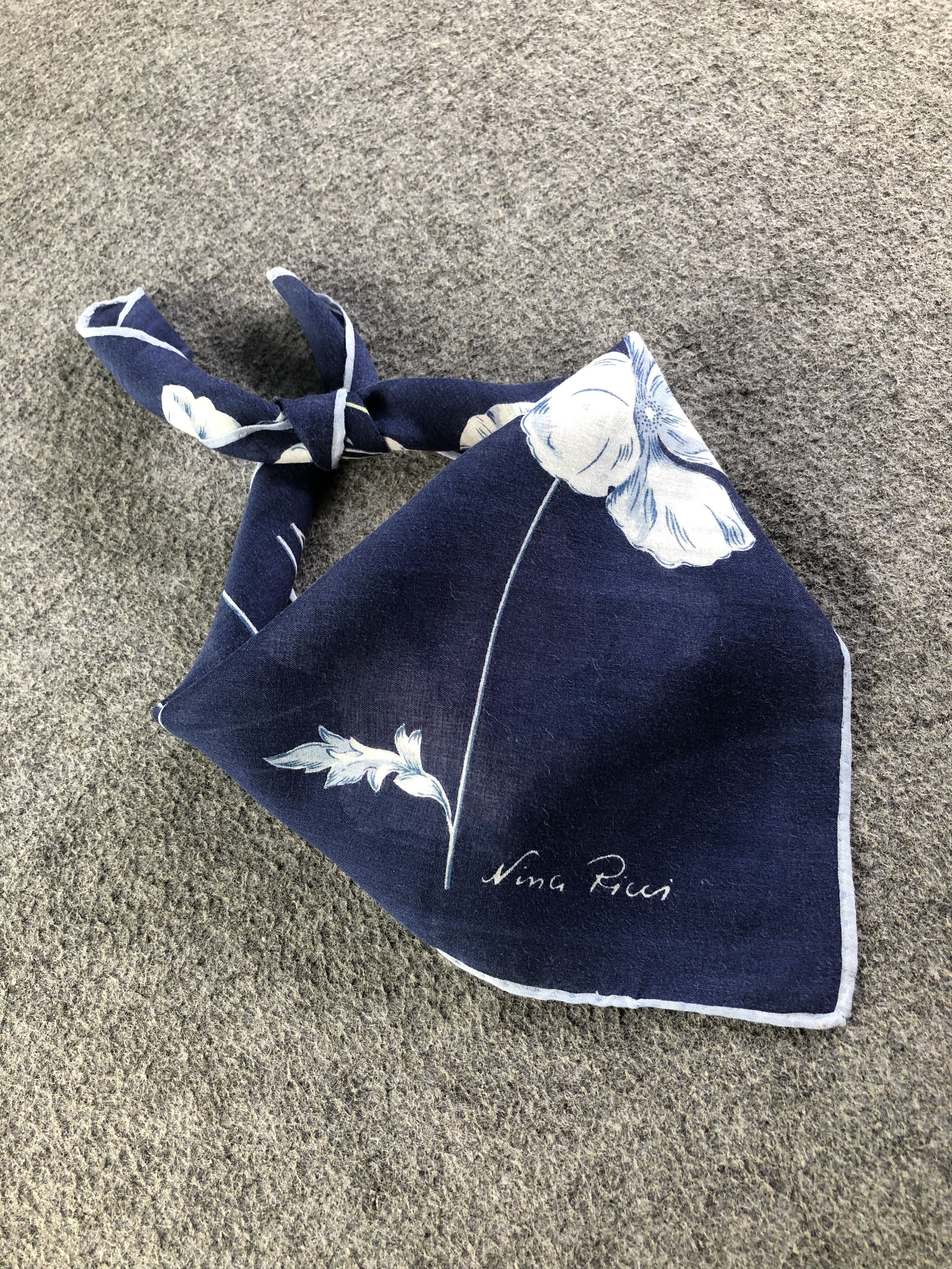Nina Ricci Nina Ricci Handkerchief / Bandana / Neckerchief C338 Size ONE SIZE - 1 Thumbnail