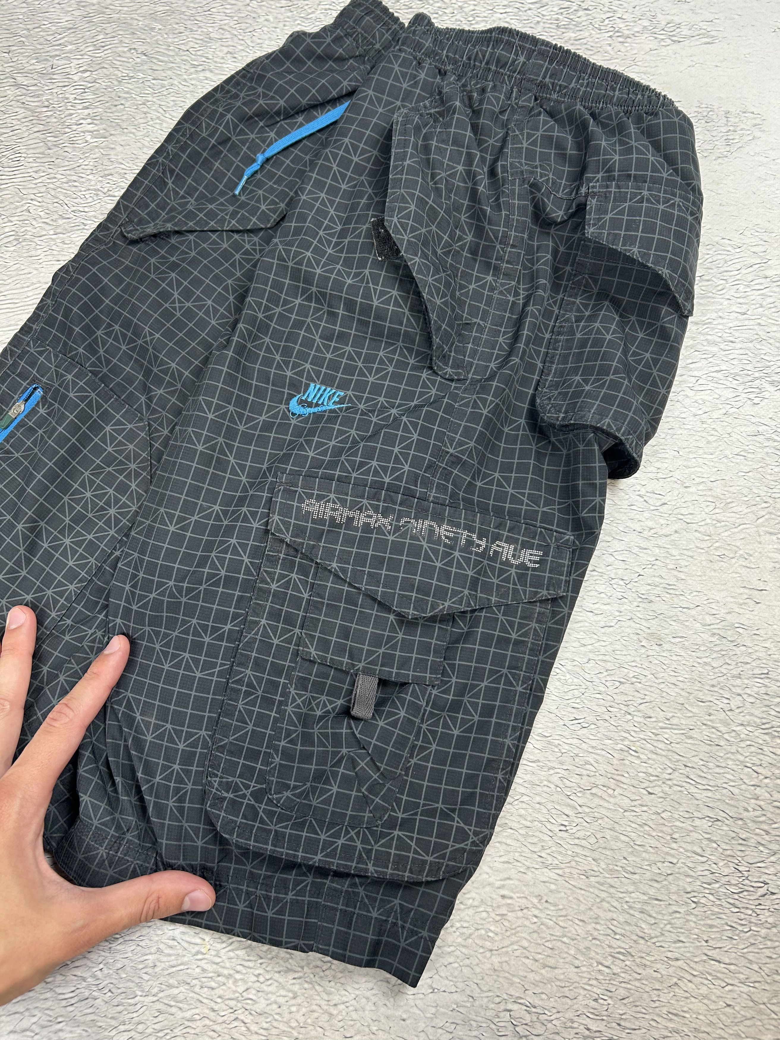 Nike Vintage Nike Cargo Shorts Nylon Track Parachute Drill y2k Size US 32 / EU 48 - 2 Thumbnail