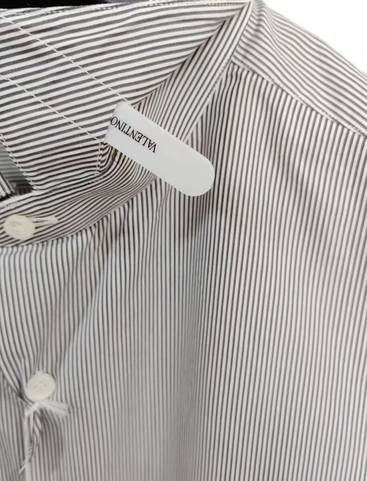 Valentino VALENTINO 100% Cotton Long Sleeve Shirt J30 Size US S / EU 44-46 / 1 - 4 Thumbnail