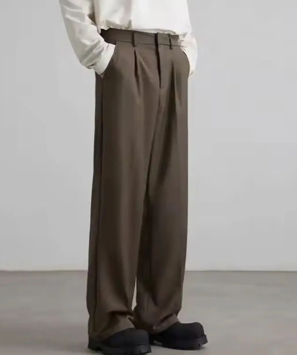 Vintage High Waist Straight Wide Leg Pleated Pants / Trousers Size US 33 - 2 Thumbnail