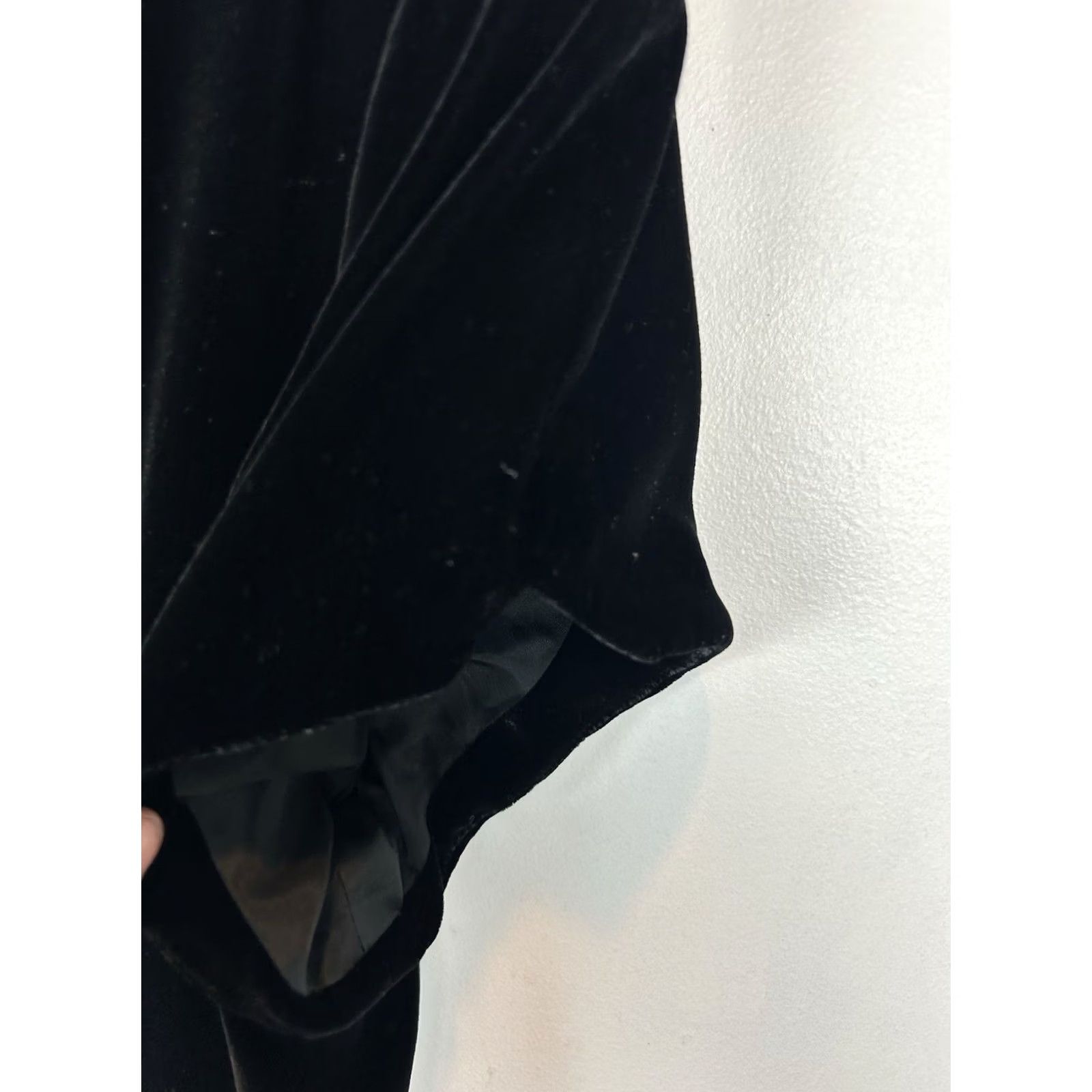Vintage VINTAGE Black Velvet Midi Womens Short Sleeve Party Event Dress 12 Size 34" / US 12 / IT 48 - 3 Thumbnail