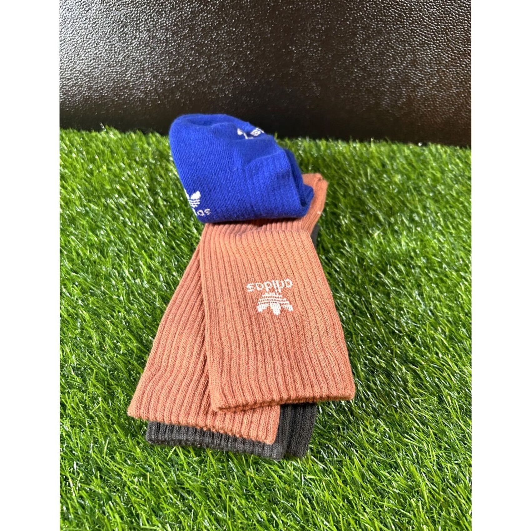 Adidas VINTAGE Adidas Crew Socks 3 Pair Pack Moisture Wicking Comfort Mens Large NWT Size ONE SIZE - 3 Thumbnail