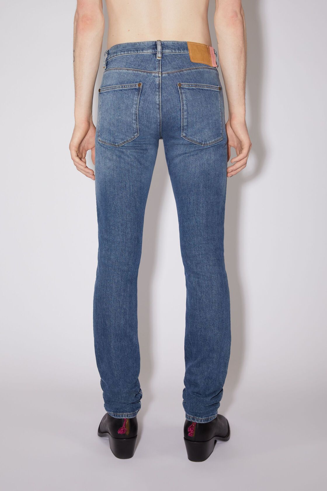 Acne Studios BNWT AW22 ACNE STUDIOS MAX MID BLUE SLIM FIT JEANS 34 Size US 34 / EU 50 - 10 Thumbnail
