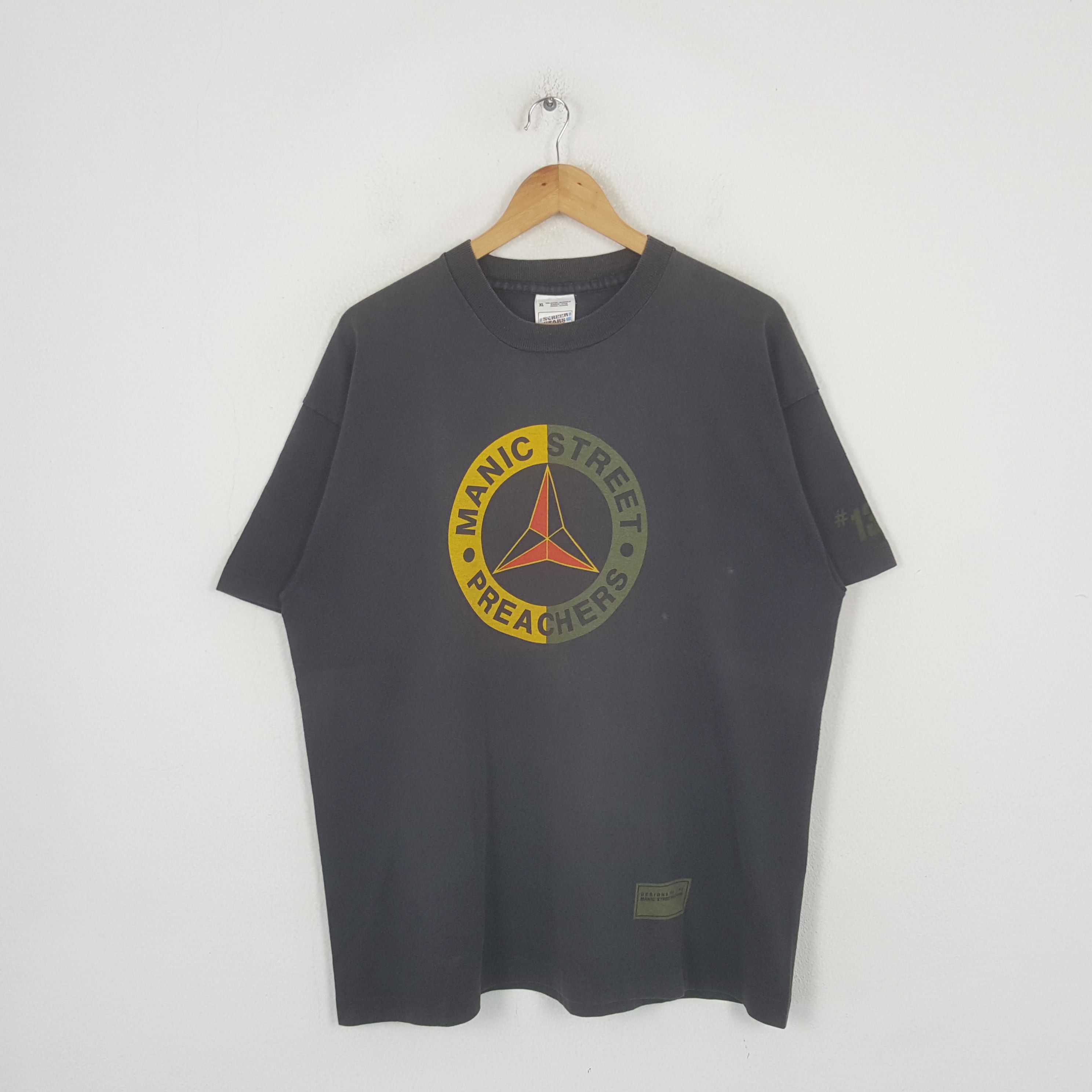 Band Tees Vintage Manic Street Preachers Welsh Rock Band Tshirt RR27 Size US XL / EU 56 / 4 - 1 Thumbnail