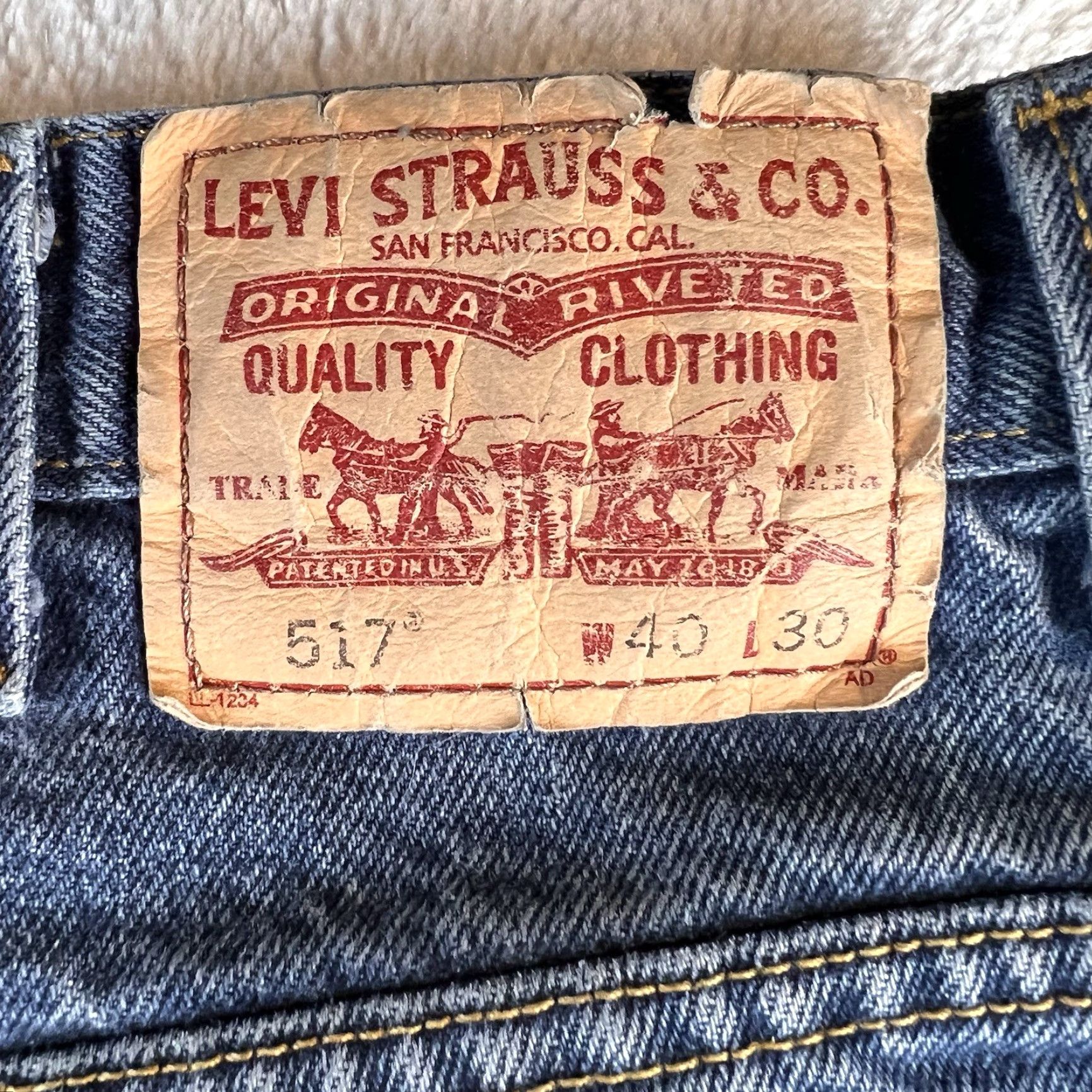 Levi's Levi's 517 Jeans Men Bootcut Denim 40x30 Blue Medium Distressed 5-Pocket Zip Fly Comfort Regular Vintage No Size US 40 / EU 56 - 6 Thumbnail
