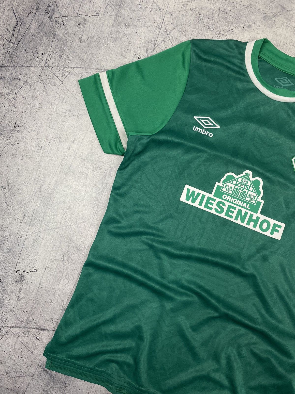 Umbro × Vintage UMBRO FC WERDER BREMEN 2019/2020 SOCCER JERSEY Size US S / EU 44-46 / 1 - 3 Thumbnail
