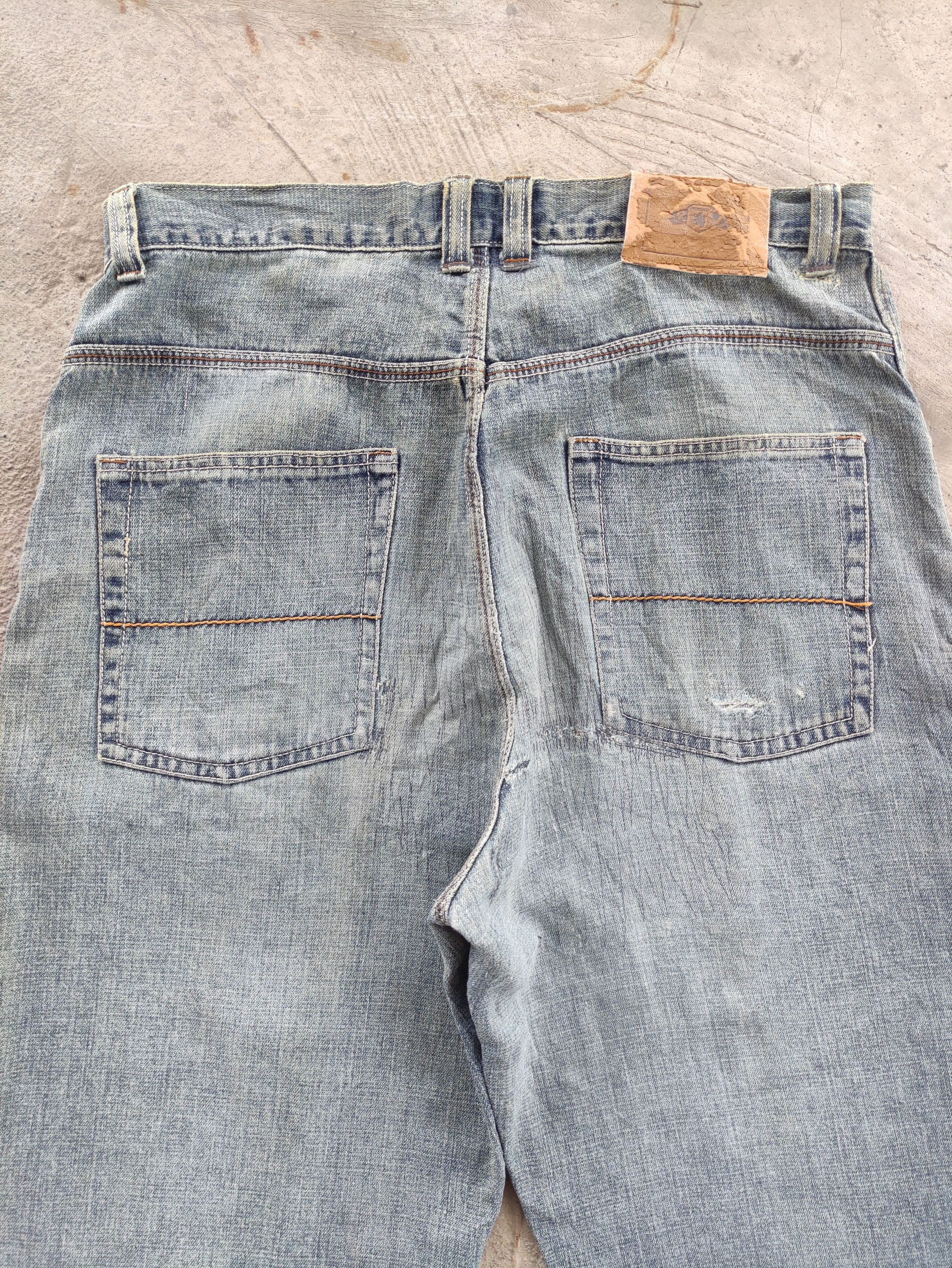 Japanese Brand Vintage Japanese Baggy Jean Distressed Faded Denim Size US 36 / EU 52 - 10 Thumbnail