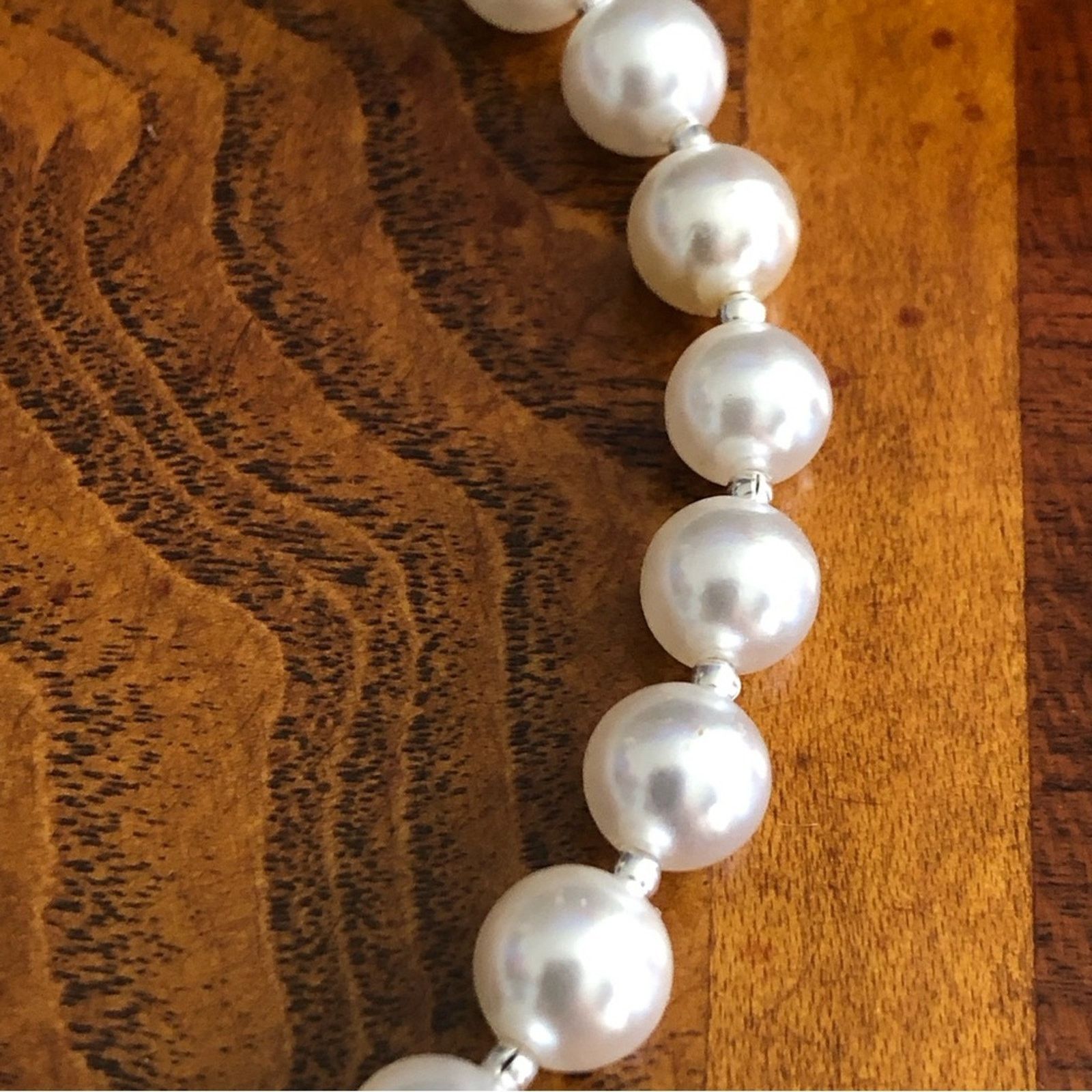 Vintage Vintage repaired hollow glass white pearl bracelet Size ONE SIZE - 4 Thumbnail