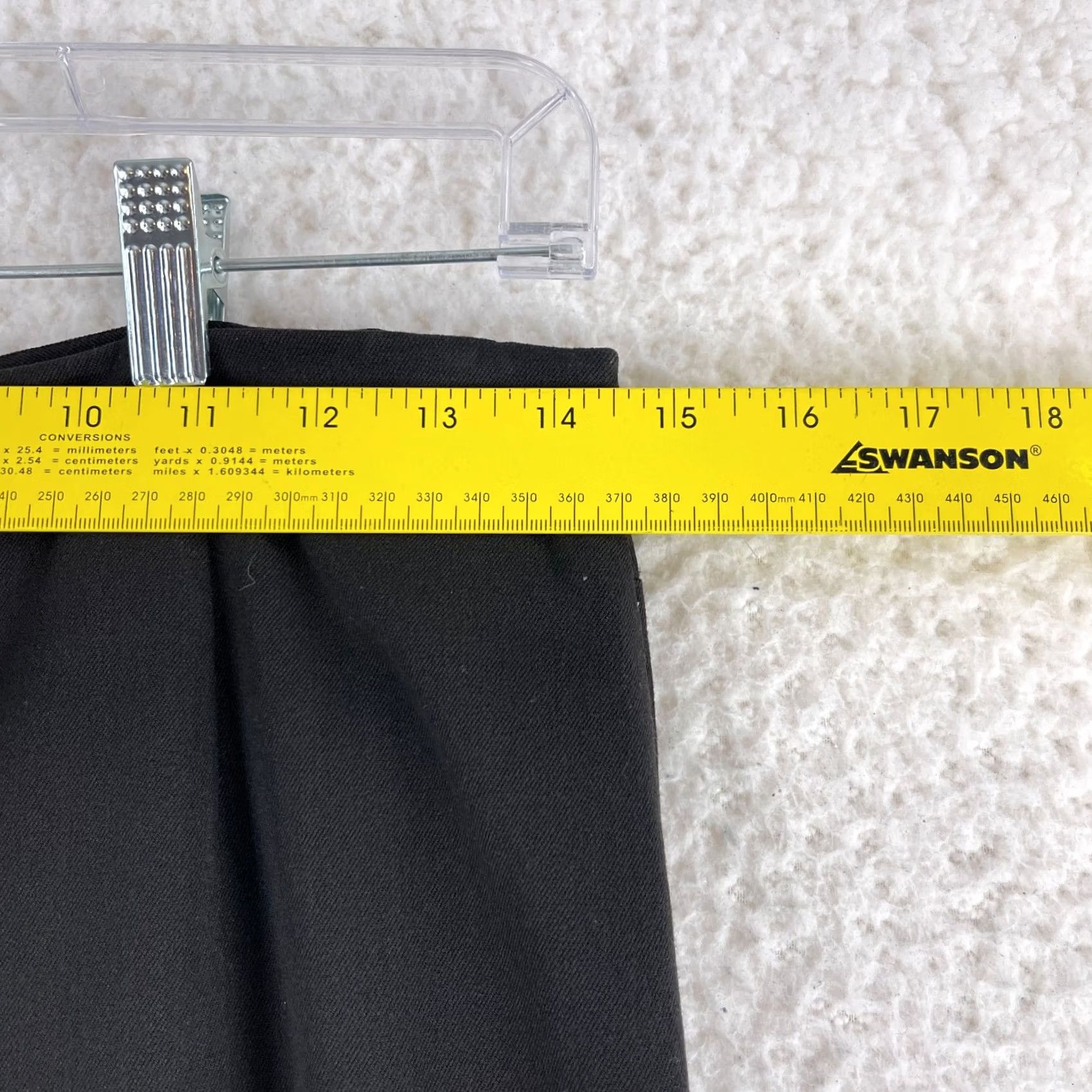 Saks Fifth Avenue Saks Fifth Avenue Black Dress Pants Womens Size 6 Straight Leg High-Rise Mid-Rise Pleated Pants Black XS? Size 28" / US 6 / IT 42 - 4 Thumbnail