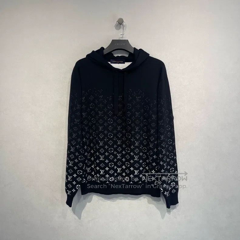 Louis Vuitton Louis Vuitton Gradient logo full-print hooded sweatshirt Size US XL / EU 56 / 4 - 1 Thumbnail