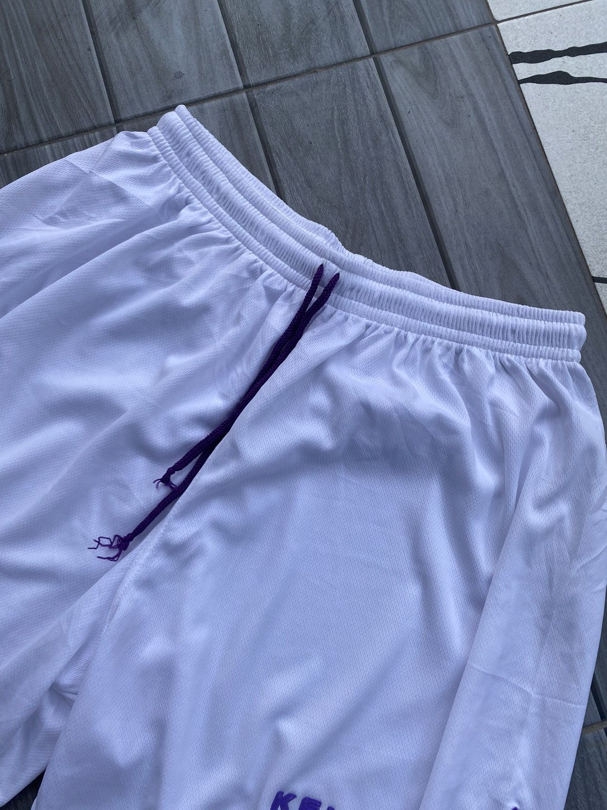 Vintage 💸NEED GONE💸Vintage real madrid home shorts 1997/98 by Kelme Size US 34 / EU 50 - 3 Thumbnail