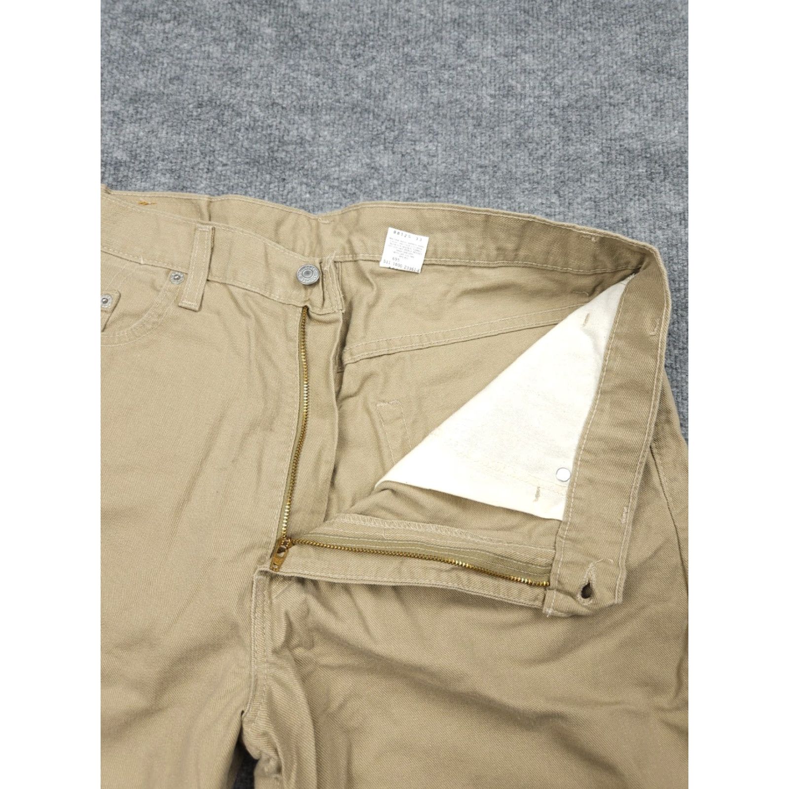 Levi's VINTAGE Levi's 550 Jeans Mens 38 x 32 Beige Relaxed Fit Made USA 100% Cotton NWT Size US 38 / EU 54 - 4 Thumbnail