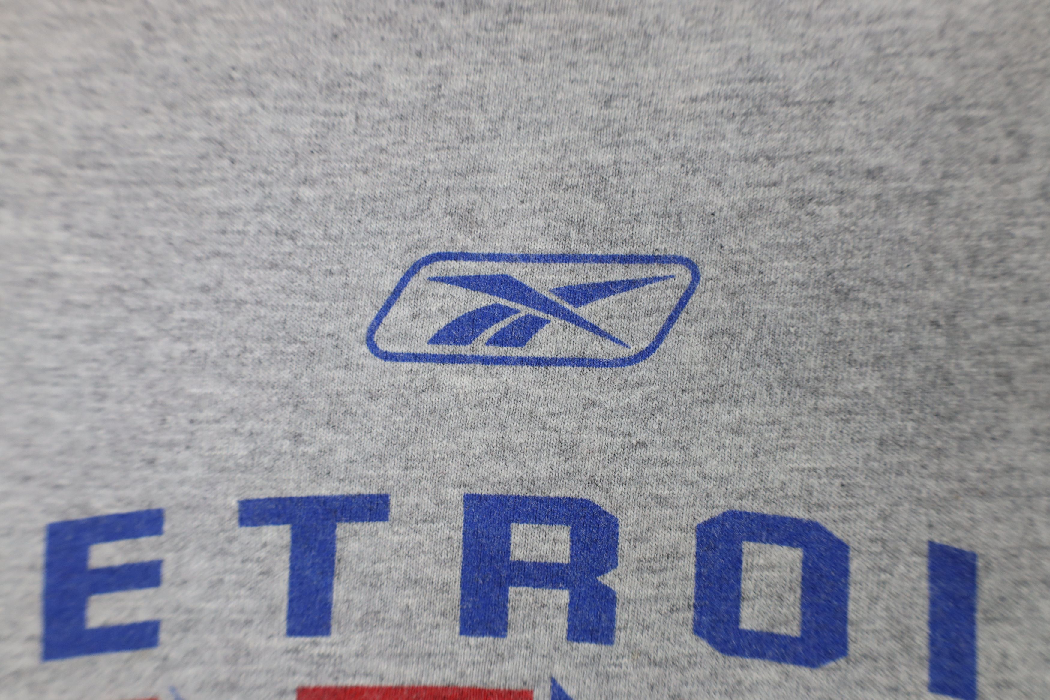 Reebok Vintage Reebok Pistons Basketball T-Shirt Heather Gray Size US XL / EU 56 / 4 - 6 Thumbnail