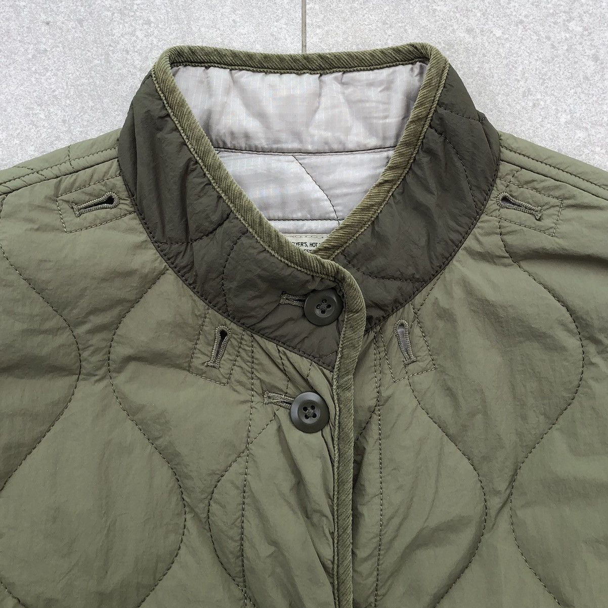 Japanese Brand Japanese Brand Quilted Lightwear Puffer Jacket Olive Green Size US L / EU 52-54 / 3 - 19 Thumbnail