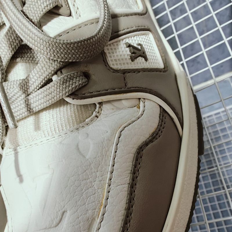 Louis Vuitton Louis Vuitton Classic Print Fashion Sneakers -2508 Size US 9.5 / IT 39.5 - 8 Thumbnail