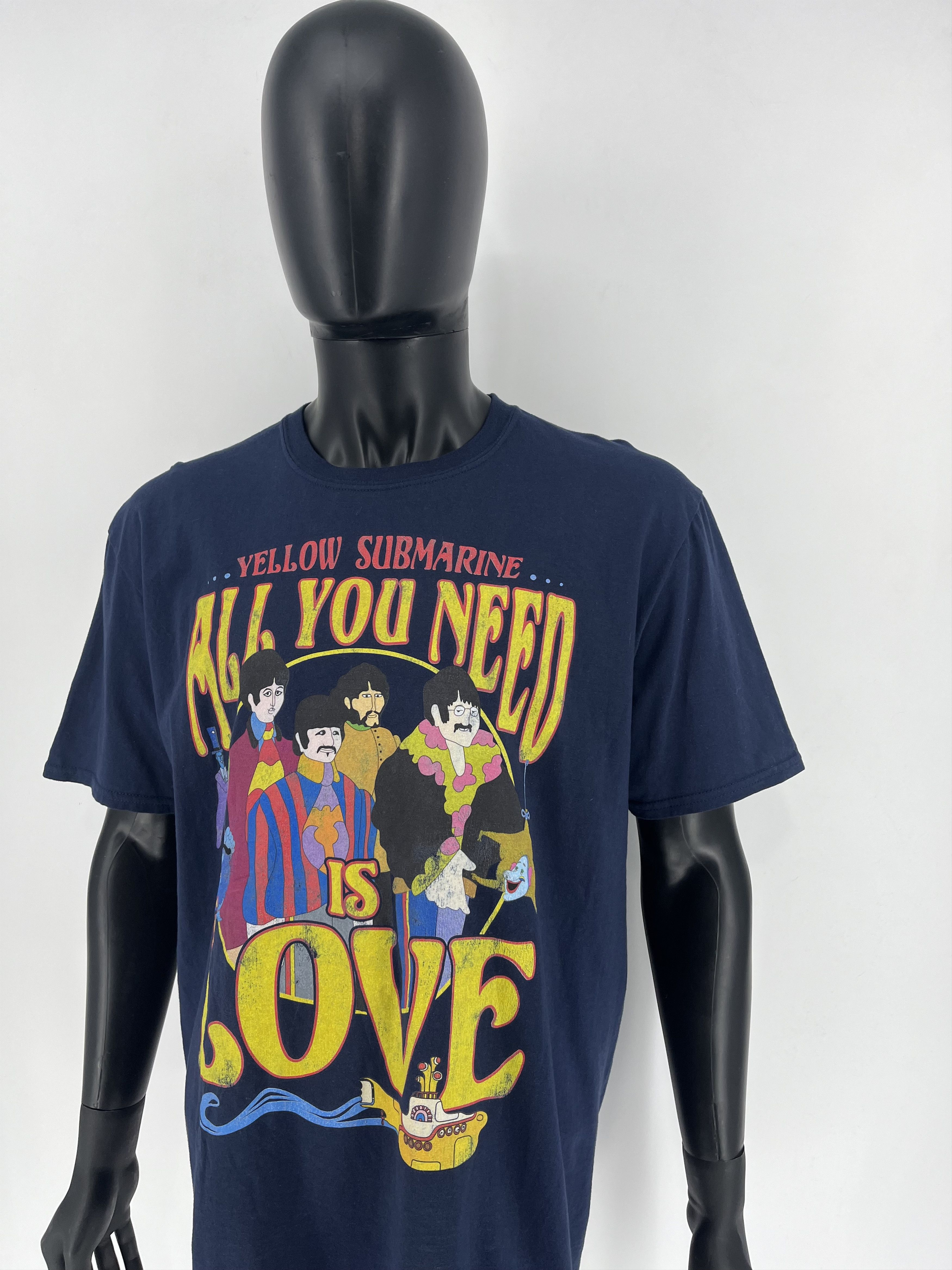 Band Tees Vintage Y2K The Beatles All You Need Thrashed Rock Size US XL / EU 56 / 4 - 4 Thumbnail