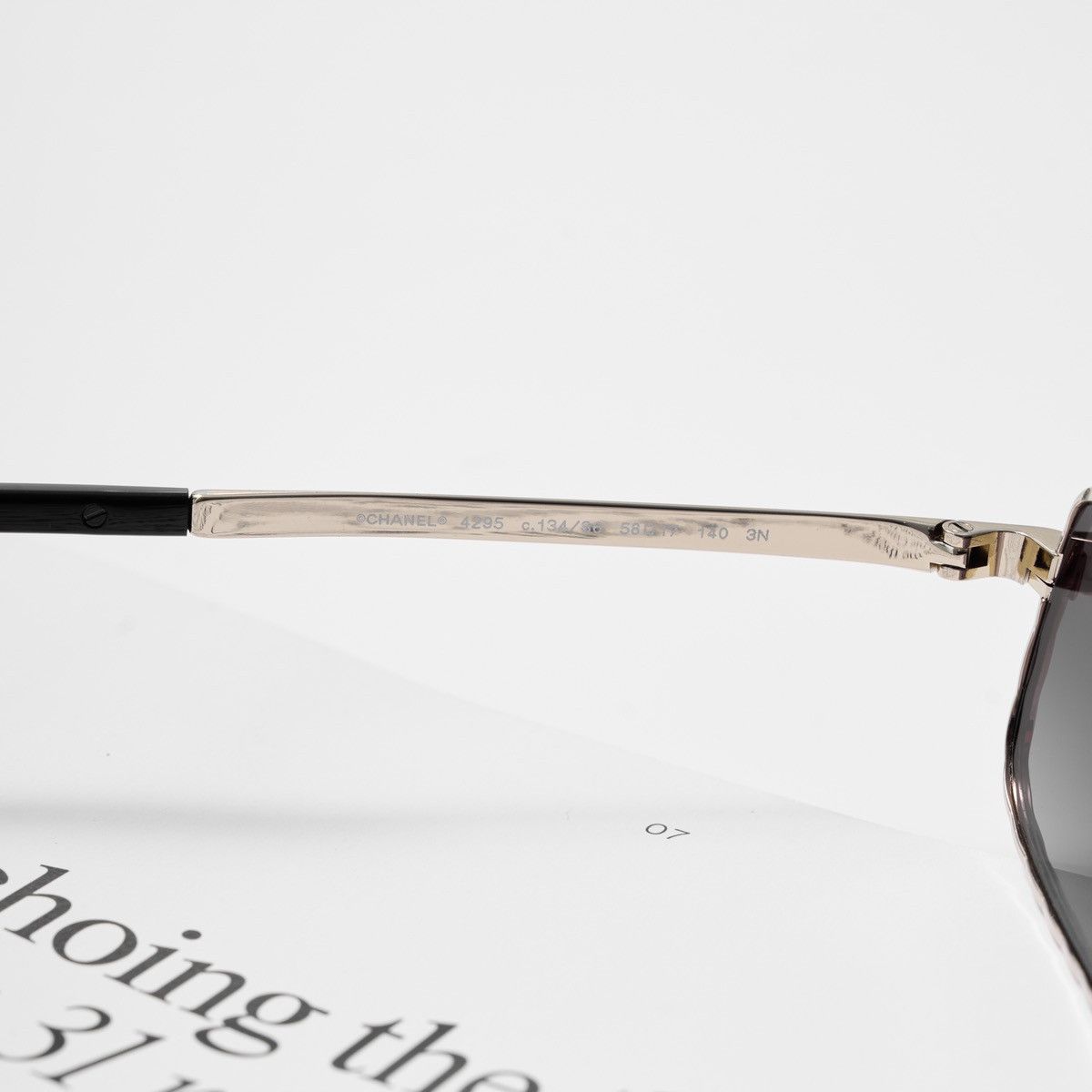Chanel CHANEL 0CH4295 C134S6 SUNGLASSES Size ONE SIZE - 4 Thumbnail