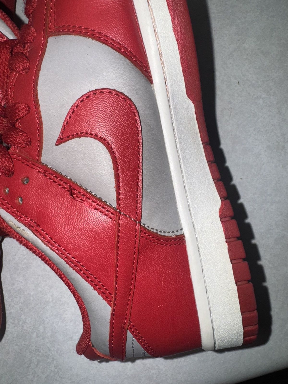 Nike Nike SB Dunk UNLV Size US 7.5 / EU 40-41 - 2 Thumbnail