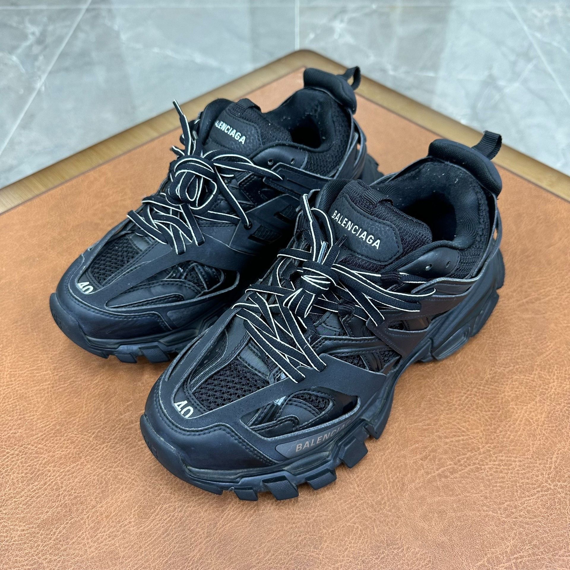 Balenciaga Balenciaga Distressed Black Lowtop Sneakers 7 Men Size US 7 / EU 40 - 1 Thumbnail