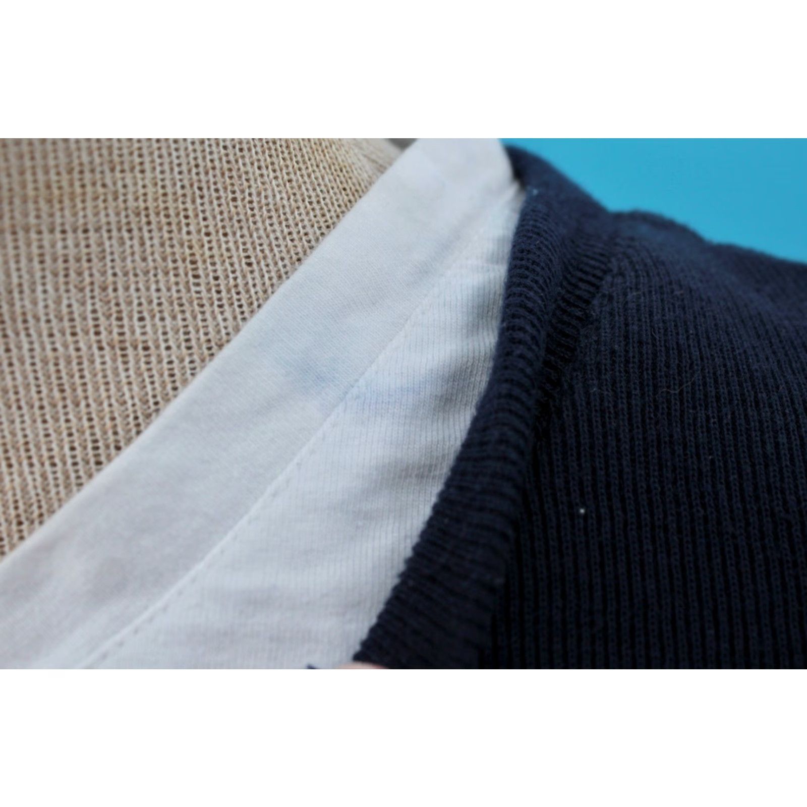 Vintage VTG HBO The Sopranos Shirt Blue Long Sleeve Sz L Y2K Vintage Shirt Mens Size US L / EU 52-54 / 3 - 8 Thumbnail
