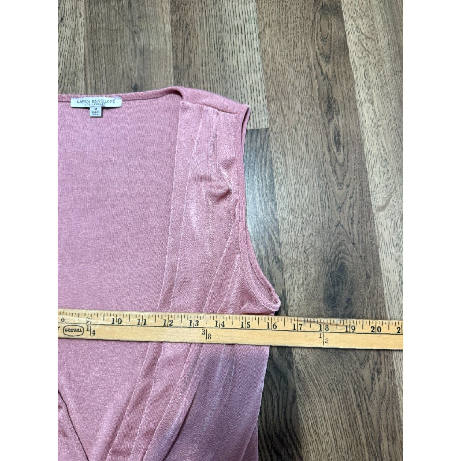 Pinko VINTAGE? No — Green Envelope Shirts Woman's Pink V-Neck Tank Top Medium, Sleeveless, Pullover, Casual, Knit, Regular Fit Women’s Tank Size M / US 6-8 / IT 42-44 - 4 Thumbnail