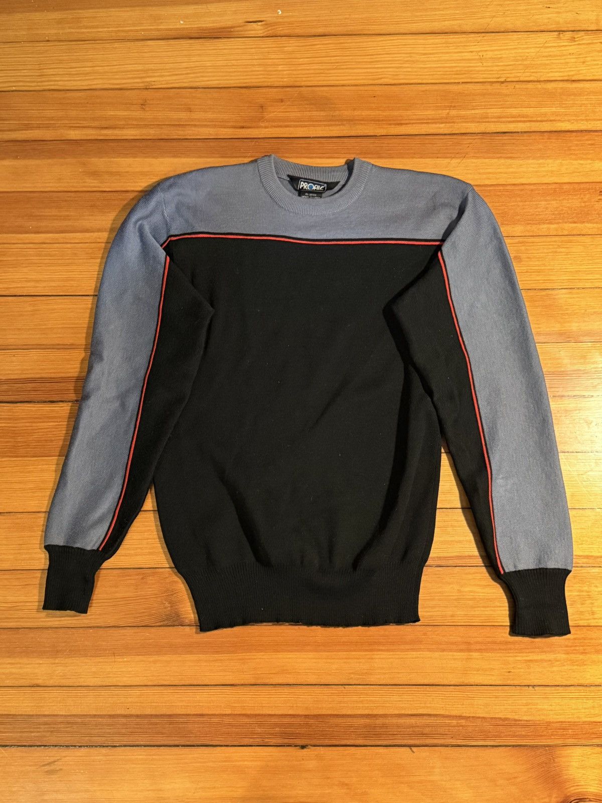 Vintage Vintage Black and Grey Skiing Outdoors Wool Sweater Size US XL / EU 56 / 4 - 1 Thumbnail