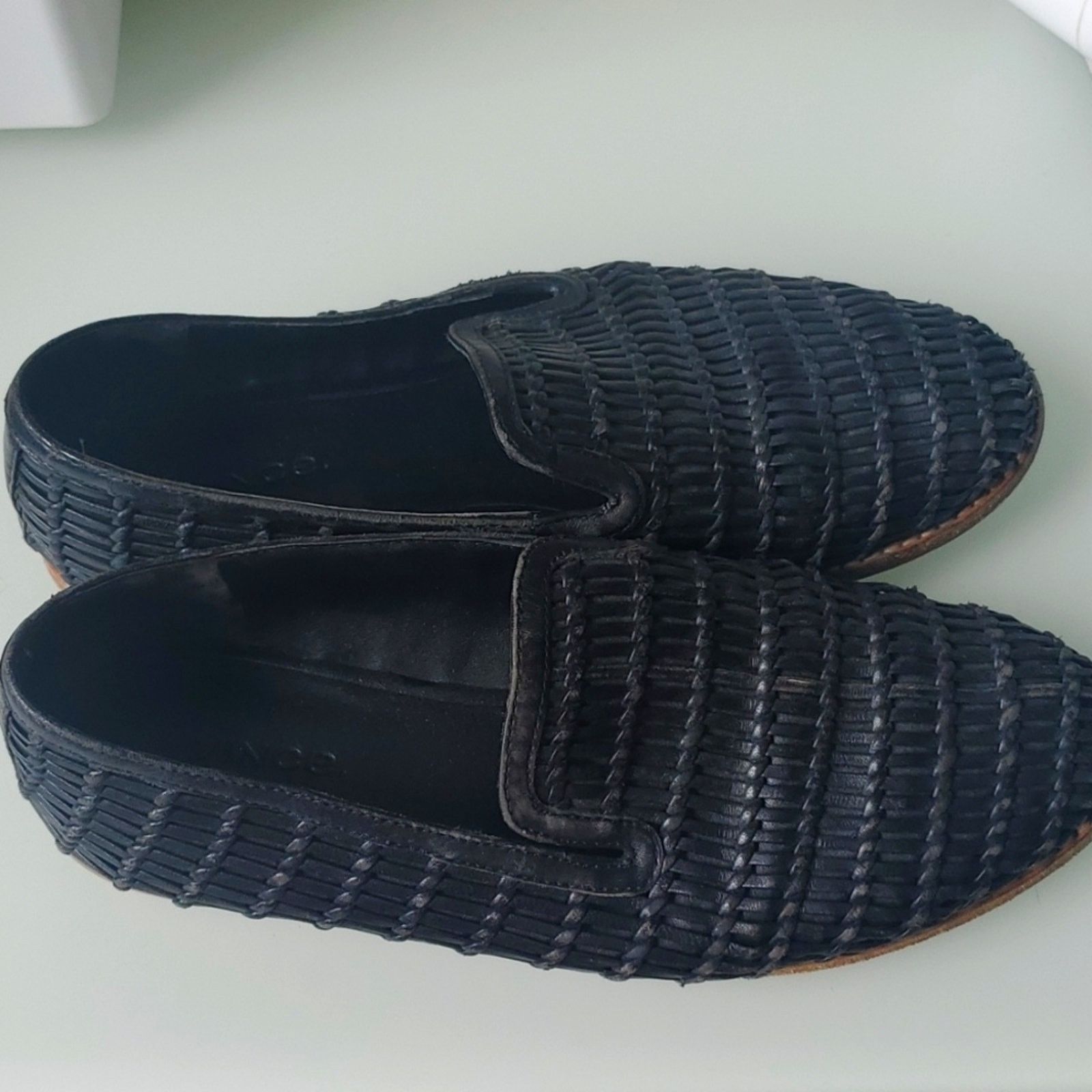 Vince Vince Black Leather Women's Size 7.5 Size US 7.5 / IT 37.5 - 1 Thumbnail
