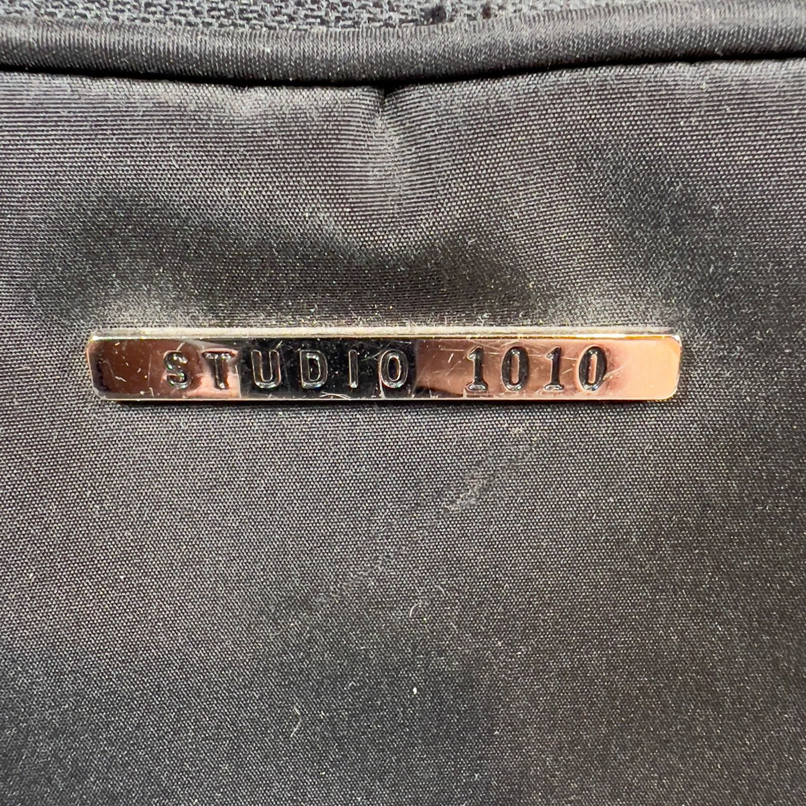 Other Studio 1010 Crossbody Bag & Estee Lauder Case 9"W 7"H Size ONE SIZE - 2 Thumbnail