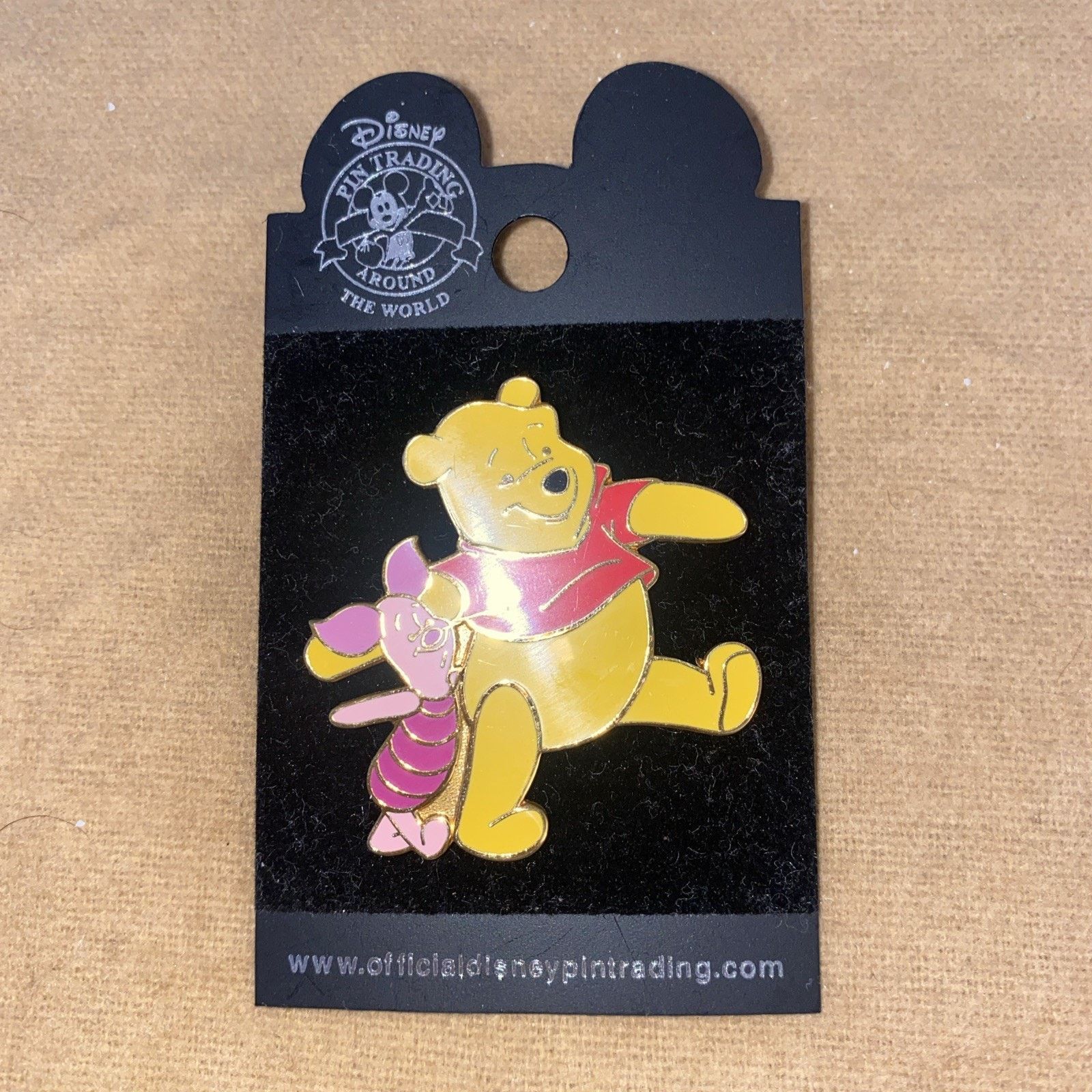Disney Winnie the Pooh and piglet Pin Trading Pin Size US 26 / EU 42 - 1 Thumbnail