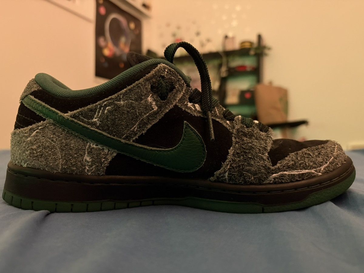 Nike Nike x There Skateboards SB Dunk Low Pro Size US 8 / EU 41 - 7 Thumbnail