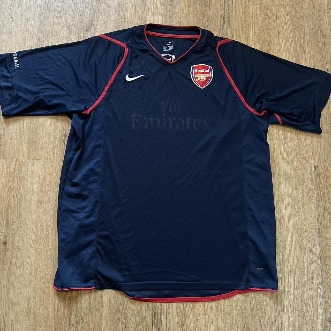 Nike Nike 90 Trainning Arsenal football Shirt y2k 2000s Boxy Size US L / EU 52-54 / 3 - 1 Thumbnail