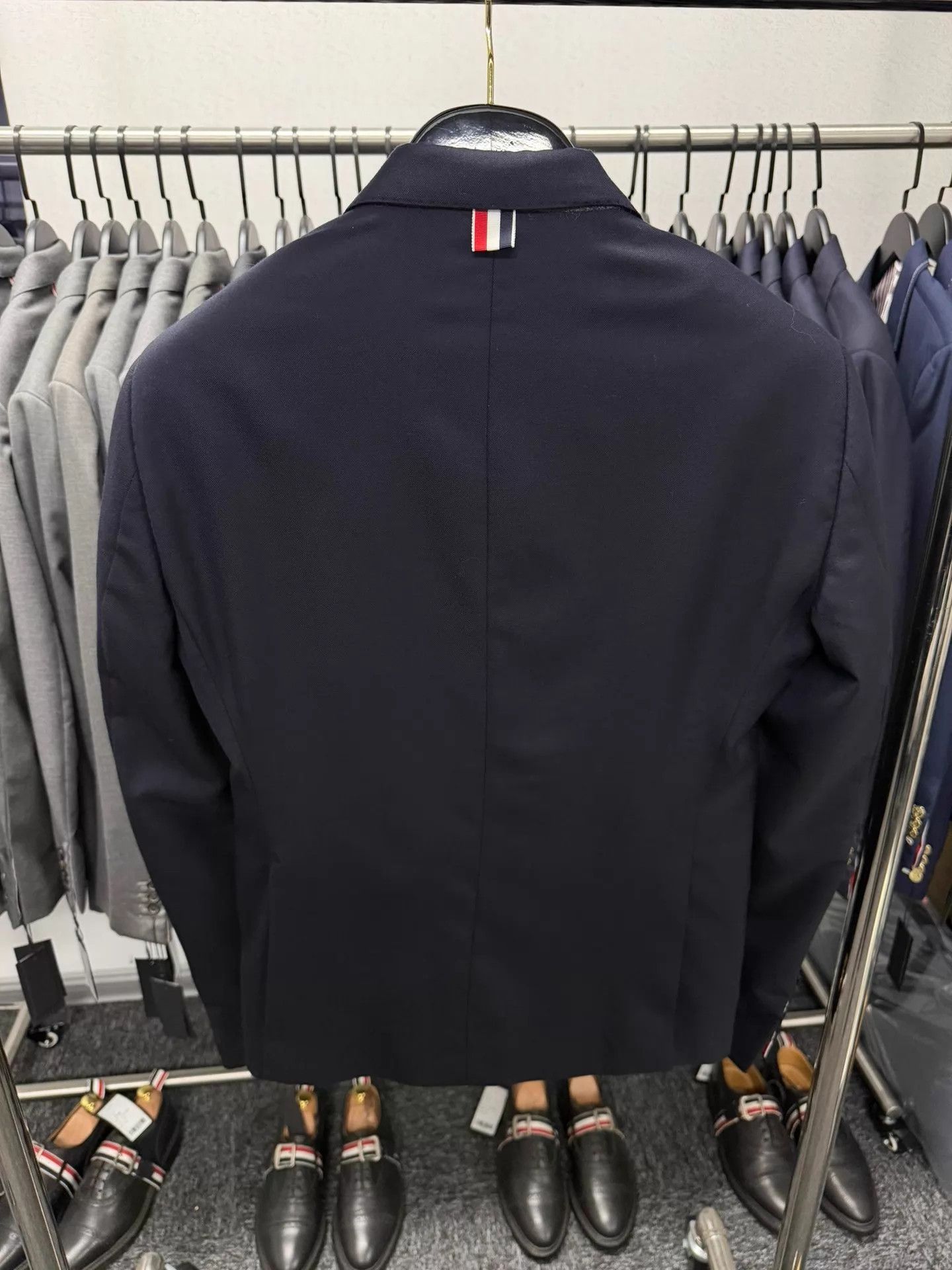 Thom Browne Thom Browne Men's Classic Navy Gold Button Suit Size US M / EU 48-50 / 2 - 2 Thumbnail