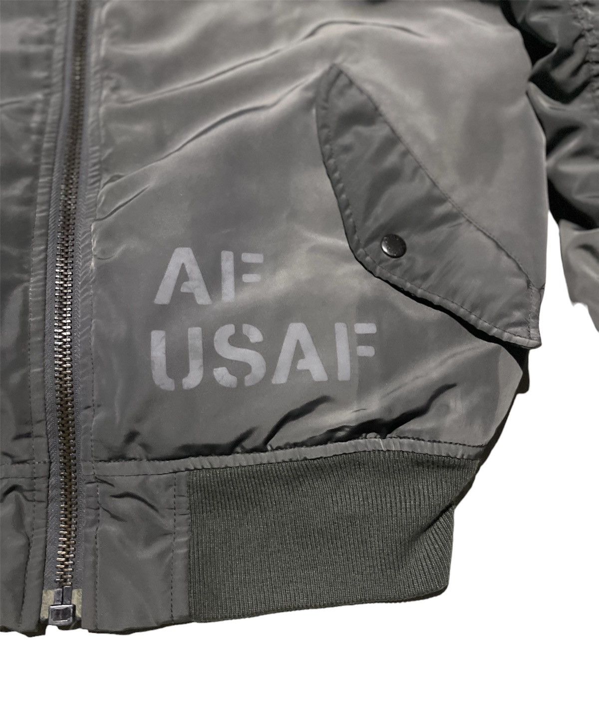 Avirex 🔥RARE🔥 VINTAGE AVIREX US AIRFORCE REVESIBLE BOMBER JACKET Size US M / EU 48-50 / 2 - 9 Thumbnail