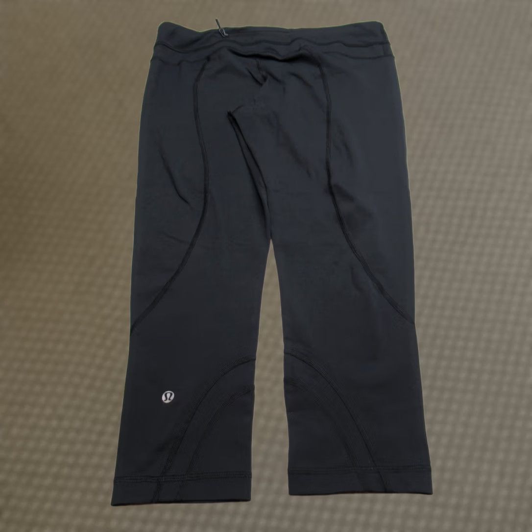 Lululemon Lululemon Womens Pants Black Capri Pockets Activewear Yoga 10 22" Size 32" / US 10 / IT 46 - 1 Thumbnail
